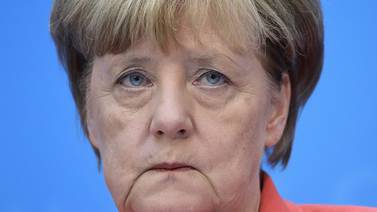 Canciller de Alemania, Ángela Merkel,  admite errores en su política migratoria