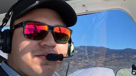 Papá de estudiante fallecido en accidente aéreo en Paquera: ‘Ese era su último vuelo para graduarse’ 