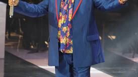  Médicos recomiendan mayor reposo    <b> al cantante Juan Gabriel</b> 