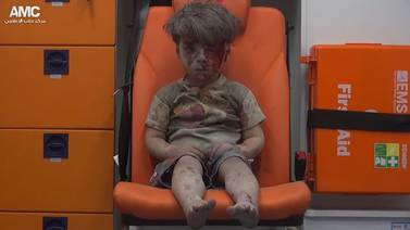 Murió el hermano de Omran Daqneesh, el niño herido durante bombardeo en Alepo