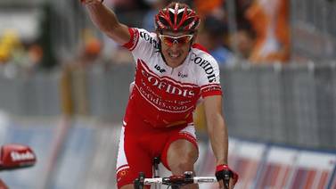 Francés Monier gana la 17ª etapa del Giro de Italia, Arroyo sigue líder
