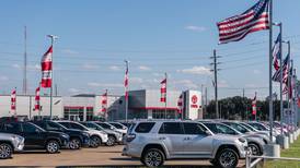 Toyota desbanca, por primera vez, a GM como líder de ventas de carros en EE. UU.
