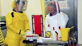 Investigan exposición de un técnico de laboratorio de Estados Unidos al ébola