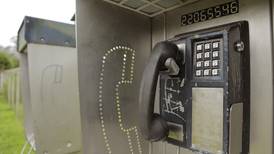 Hoy hace 50 años: Delincuentes dañaron teléfonos en hospital y dejaron a pacientes incomunicados