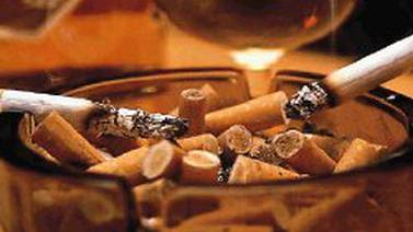 Tabacalera Phillip Morris anuncia que su propósito de Año Nuevo es 'dejar el cigarrillo'