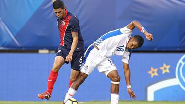 Panameño sufrió fractura de cadera en juego ante Costa Rica en Copa Oro