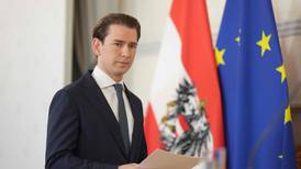 Renuncia el canciller austríaco Sebastian Kurz envuelto en acusaciones de corrupción