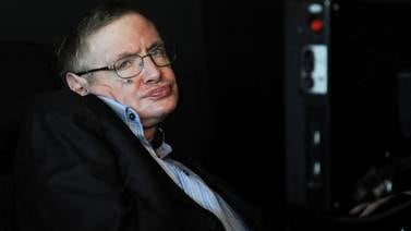 Stephen Hawking desafió las leyes de la medicina para explorar las leyes del universo