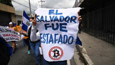 Intención de Bukele de reelegirse viola seis artículos de la Constitución, explica jurista salvadoreño