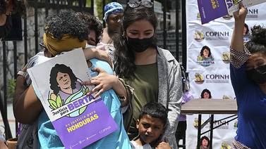 Hija de ambientalista hondureña Berta Cáceres va tras autores intelectuales del asesinato