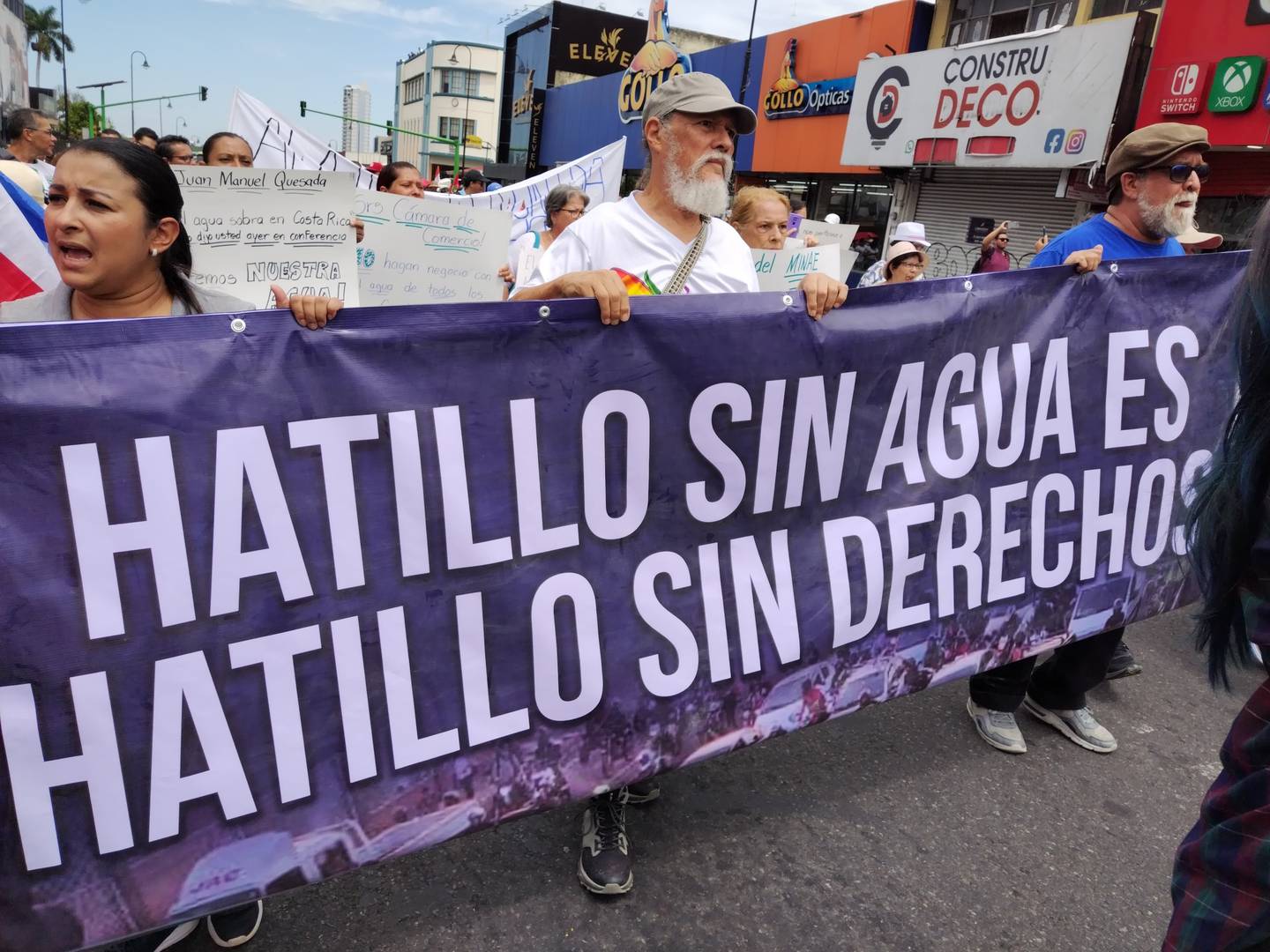 El 24 de abril del 2024 hubo manifestación en contra del gobierno en el centro de San José