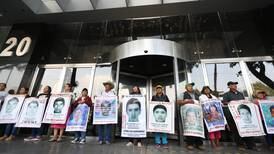 Padres de 43 estudiantes desaparecidos en México exigen veracidad en nueva investigación