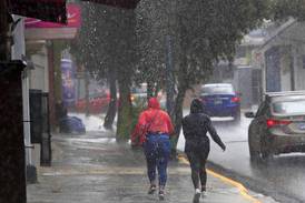 Probabilidad de fuertes aguaceros esta tarde en Costa Rica