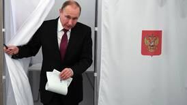 Oposición rusa y organizaciones no gubernamentales denuncian irregularidades en elecciones