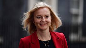 Liz Truss busca convertirse en la tercera mujer al frente del Gobierno Británico
