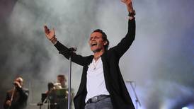 Marc Anthony aplaza conciertos por dolores en la espalda 