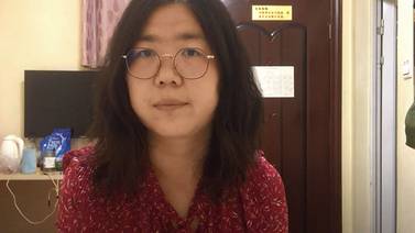 Periodista china que reveló imágenes de Wuhan al inicio de pandemia podría morir en la cárcel, afirma familia