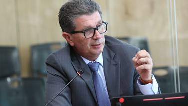 Pareja de Iván Vincenti renuncia a Procuraduría por rechazo de permiso sin goce de salario