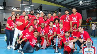 Campeón nacional de baloncesto ‘conquista’ a sus jugadores con oportunidades de estudio