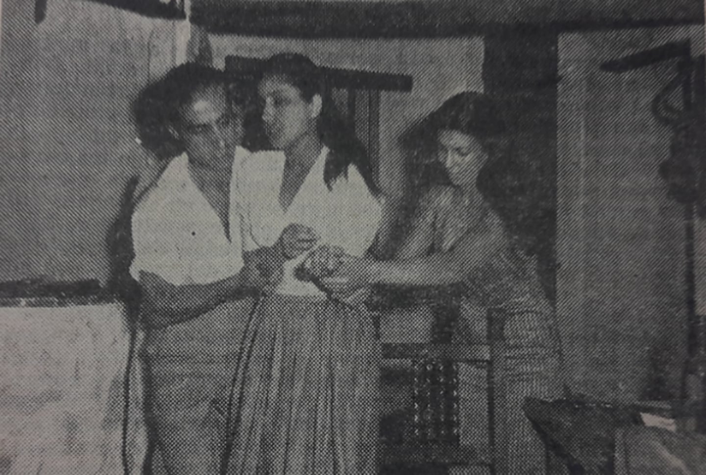 Angelo (Guido Sáenz), Silvia (Kitico Moreno) y Pía (Albertina Moya).