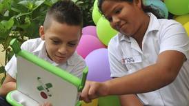 Minilaptops XO abren un universo creativo a 1.500 niños en el país
