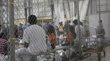 Donald Trump justifica separación de familias de migrantes sin documentos