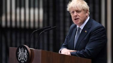 Un Boris Johnson resignado anuncia que dejará el poder 