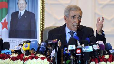 Partido oficial se impone en Parlamento argelino