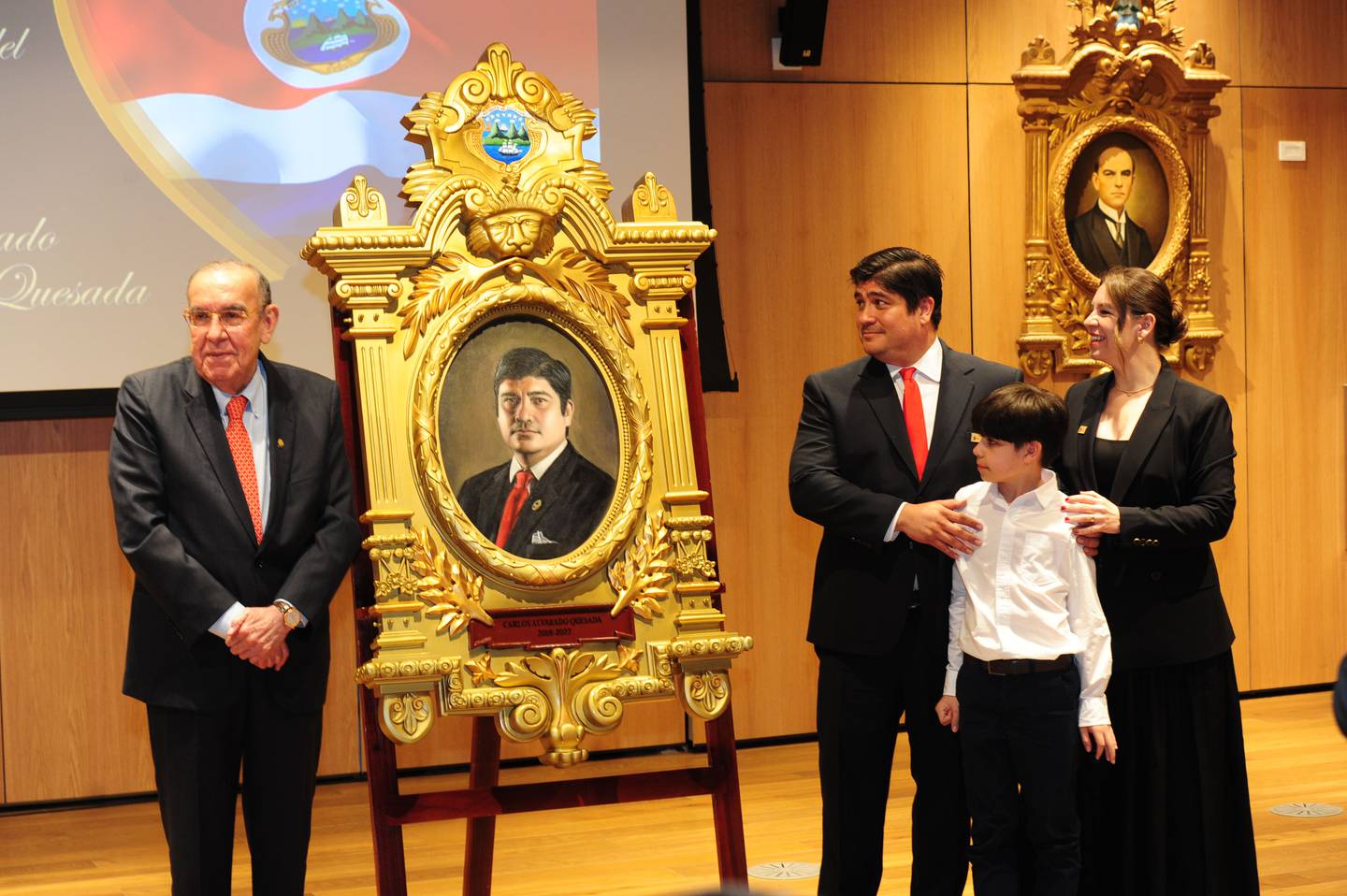 develación del retrato del expresidente Carlos Alvarado Quesada.