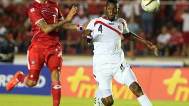 Delantero panameño Blas Pérez llega apagado al duelo ante Costa Rica