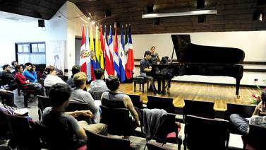 IX Concurso de Piano María Clara Cullel escuchará a 30 latinoamericanos