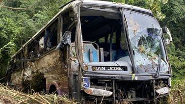 Bus de la tragedia en Cambronero será sometido a análisis forense para precisar cómo ocurrió el accidente