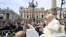 Papa Francisco agradeció las oraciones por su salud tras presidir la misa de Ramos