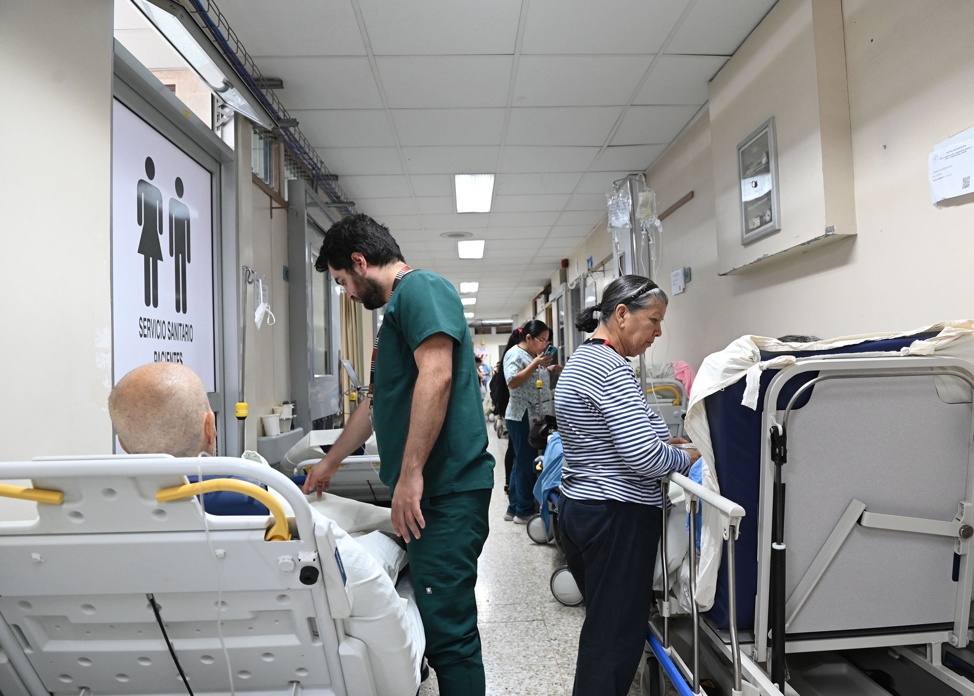 El servicio de emergencias del Hospital San Juan de Dios es uno de los que más frecuentemente registran incidencias de nivel 3, el más grave, por la sobresaturación. 