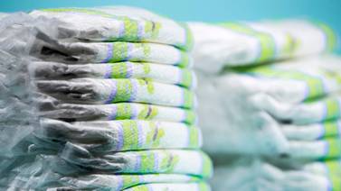 Francia alerta sobre sustancias químicas en pañales desechables que pondrían en riesgo la salud de los bebés