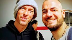 Fan ingresó a concierto de Coldplay sin entrada y conoció a Chris Martin 