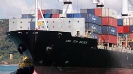 Importadores y comerciantes claman por aprobación de ley para bajar costos de fletes marítimos