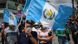 Manifestantes bloquean rutas en Guatemala para reiterar pedido de renuncia del presidente