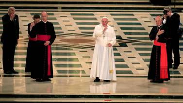 Papa proclama santo al franciscano español Junípero Serra