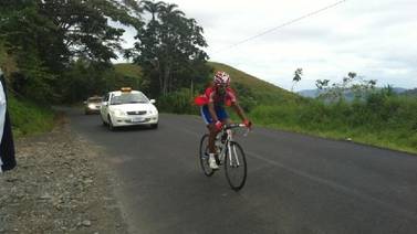 Chapín De León tercer retirado de la Vuelta a Costa Rica