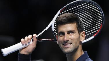 Novak Djokovic pasa invicto a semifinales de la Copa Masters