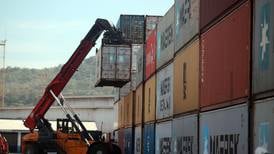 Exportaciones de bienes en América Latina cayeron un 2,7% en el primer semestre, según BID