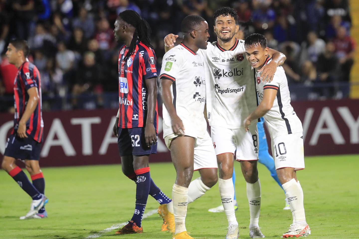 28/09/2023    Estadio Fello Meza, Cartago. El Club Sport Cartaginés recibió a la Liga Deportiva Alajuelense, en partido de la ida de los cuartos de final de la Copa Centroamericana de CONCACAF.