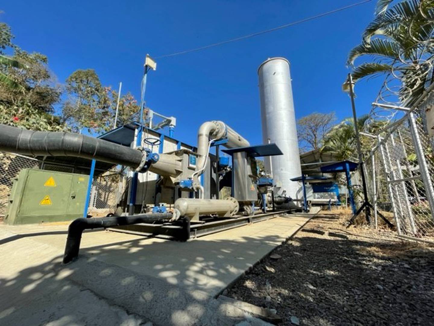 En el parque de tecnología ambiental La Uruka, en La Carpio, hay un sistema activo del biogás (gas resultante de la descomposición de la materia orgánica de los residuos sólidos).

Fotografía: EBI
