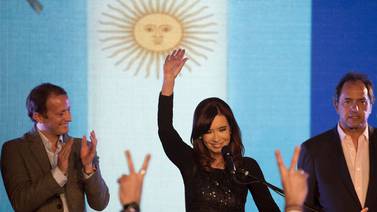 Votantes golpean aspiración de tercer mandato de Cristina Fernández
