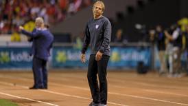 Jürgen Klinsmann tiene un pie fuera de la selección de Estados Unidos