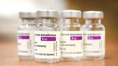 Sudáfrica vende su ‘stock’ de un millón de dosis de la vacuna de AztraZeneca