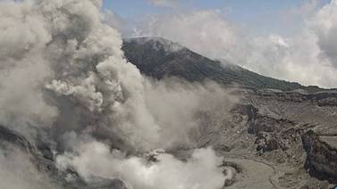 Riesgo de erupción en volcán Poás obliga a cierre temporal del parque