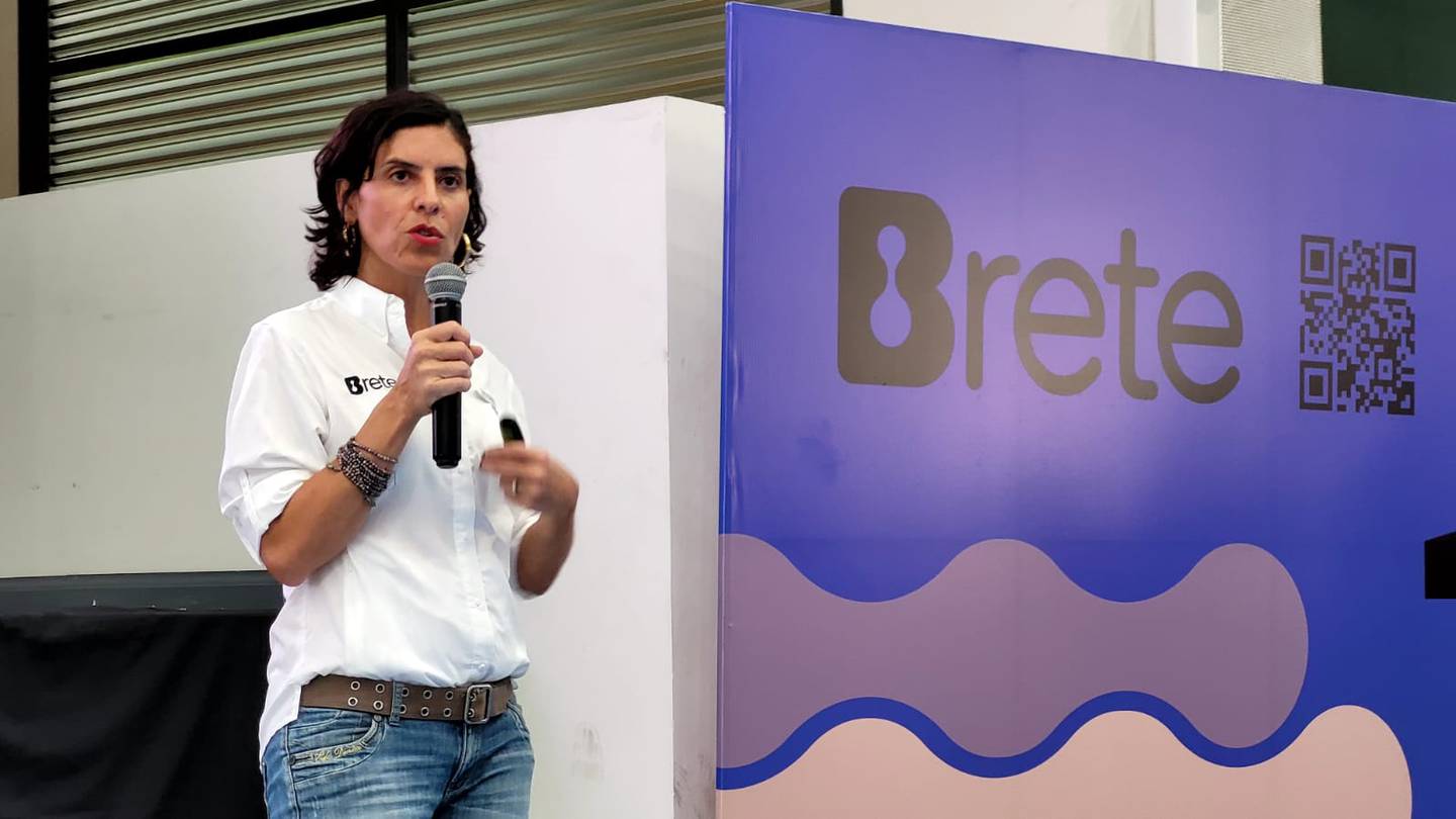 La ministra Paula Bogantes Zamora el pasado 26 de julio en la presentación de la plataforma de empleo Brete. Fotografía: Cortesía Micitt.