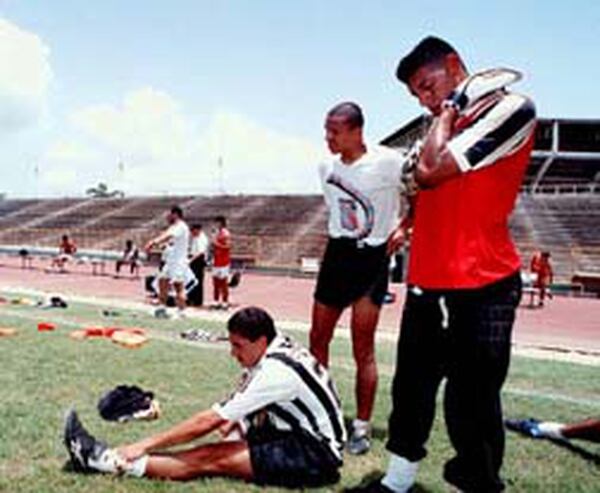 Alexis Rojas Portero Un Cupo Para Tres La Nacion